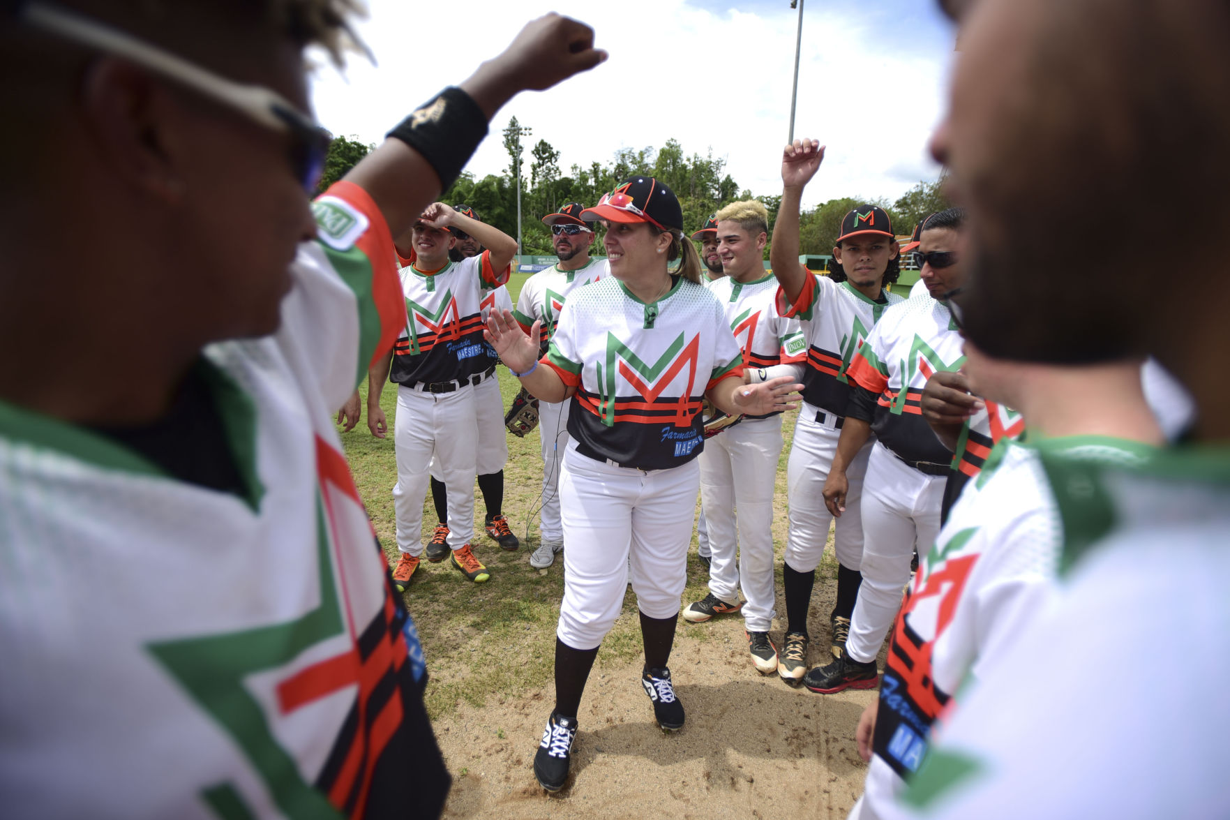 APTOPIX Puerto Rico Female Player